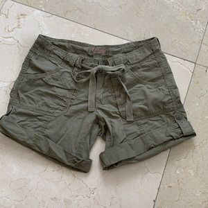 Lucky Mid Rise Easy Fit Shorts